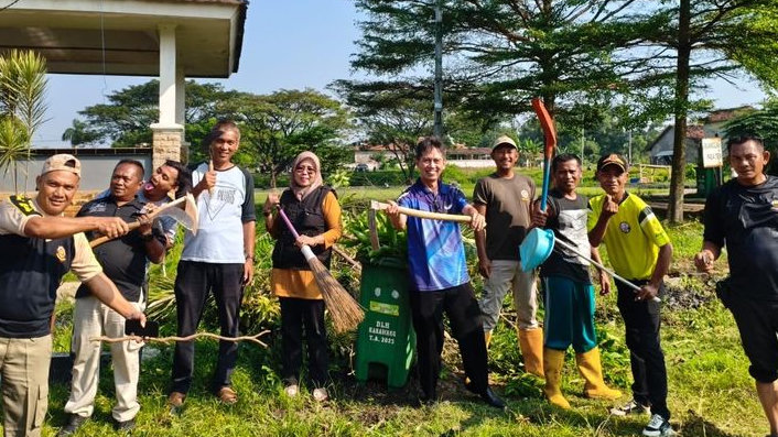 Bukan Senam Pagi, Camat Kotabaru Pilih Ajak ASN Turun ke Jalan Tiap Jumat, Aksinya Bikin Salut