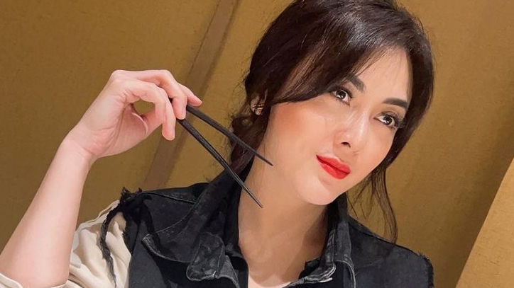 Bantah Jadi Pelakor, Dhena Devanka : Saya Tahu Rasanya Dihancurkan Rumah Tangga, Jadi Tidak Mungkin