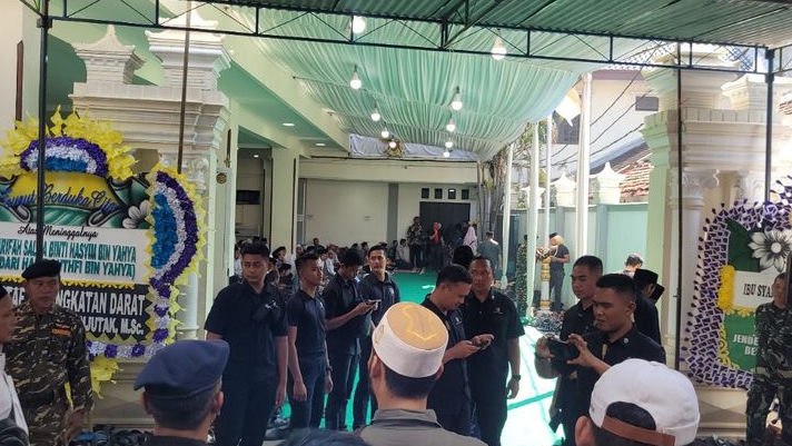 Siang Ini Jokowi ke Pekalongan, Takziah ke Kediaman Syarifah Salma Istri Habib Luthfi bin Yahya