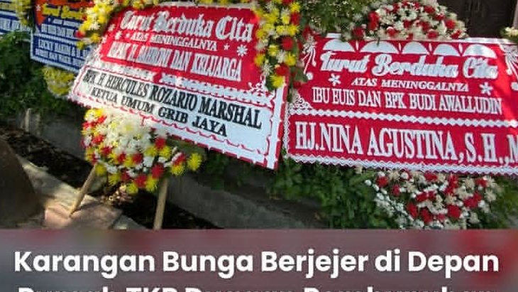 Karangan Bunga Duka Cita dari Hercules untuk Korban Pembunuhan Sekeluarga di Indramayu