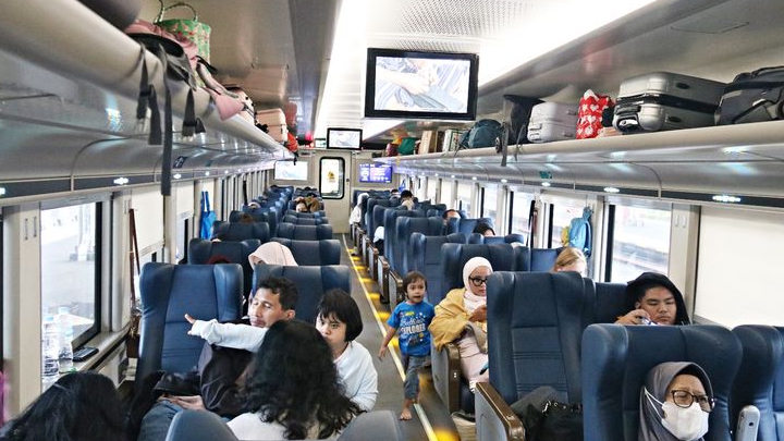 Tiket Kereta Api Masih Tersisa 14 Persen dari Total Kuota untuk Perjalanan Mudik Lebaran 2025