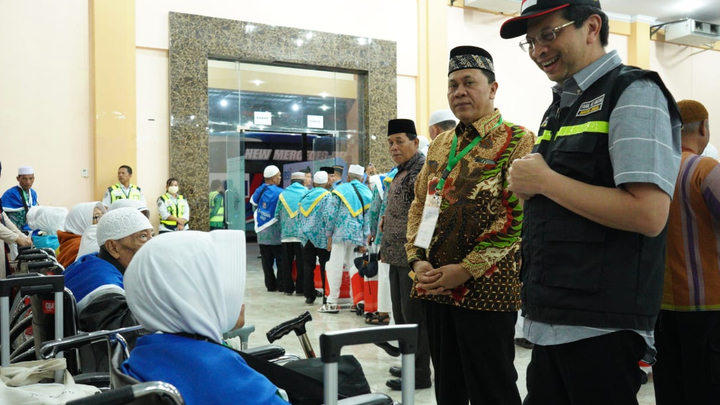 Apresiasi Petugas Embarkasi Medan, Irjen Kemenag RI: Di Medan Lebih Tertib