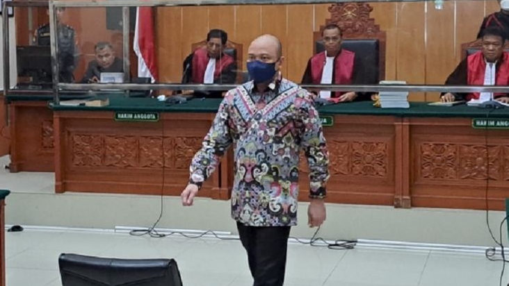 Tok! Teddy Minahasa Divonis Penjara Seumur Hidup