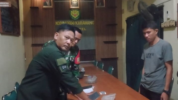Aksi Babinsa Kodim 0604 Karawang Gagalkan Peredaran Obat Terlarang