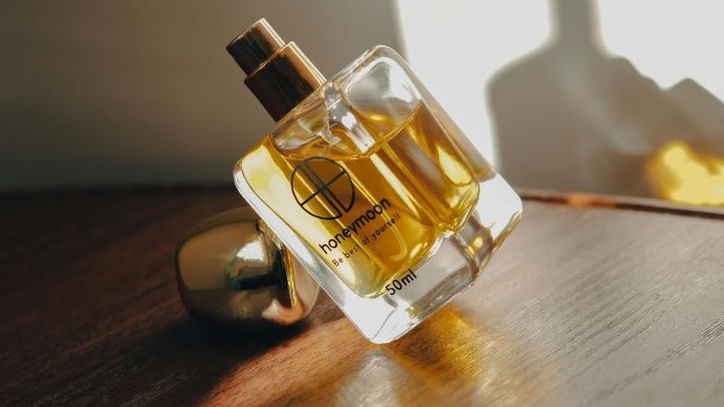 Jangan Salah Pilih! Ini Aroma Parfum yang Tetap Segar Meski Cuaca Panas