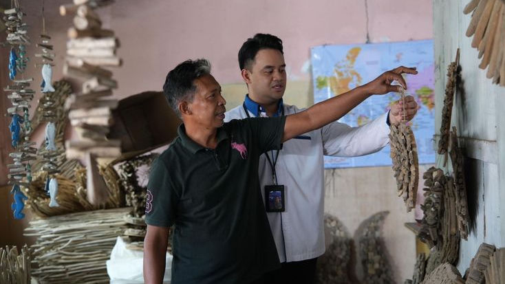 Ikut PNM ULaMM Denpasar, Wayan Jadikan Limbah jadi Kerajinan Bernilai Ekspor