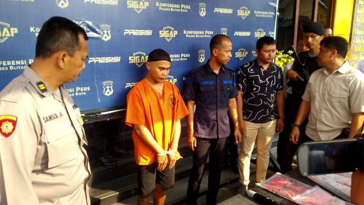 Dua Tahun Cor Istri Dalam Rumah Tak Ketahuan Tetangga, Ternyata Motifnya Gara-gara Orang Ketiga
