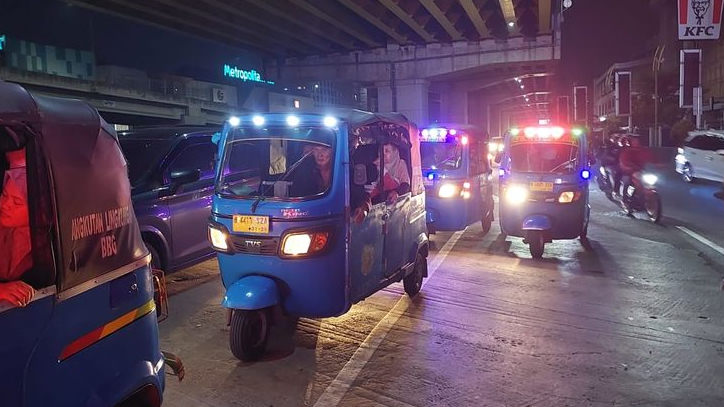 Pria Asal Jakarta Barat Ini Pilih Mudik ke Subang Naik Bajaj, Tempuh 10 Jam Perjalanan
