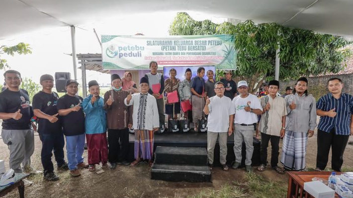 Petebu Ganjar Santuni Penyandang Disabilitas, Anak Yatim, dan Duafa di Cirebon