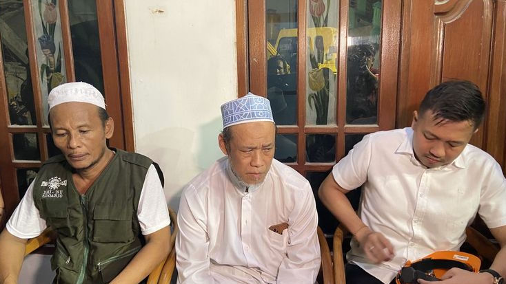 Kesaksian 2 Santri Selamat Ambruknya Mushala Ponpes Al Khoziny, Orang Salat Pekerja Malah Ngecor