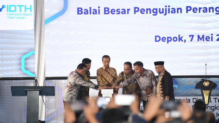Bey Machmudin Dampingi Presiden Jokowi Resmikan Indonesia Digital Test House