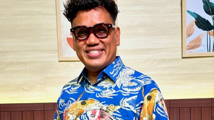 MKD Nyatakan Tak Bersalah, Publik Masih Debat, Sudahkah Uya Kuya Rehabilitasi Nama Baiknya?