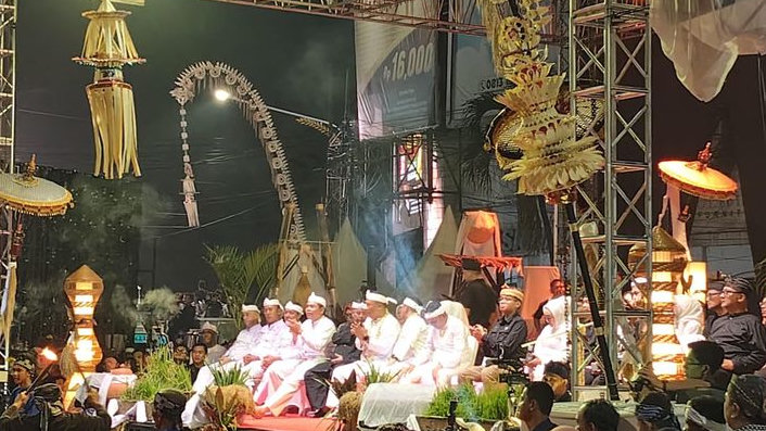 Dedi Mulyadi Siapkan Pelataran Cinta di Karawang, Kabel Listrik Bakal Dipendam