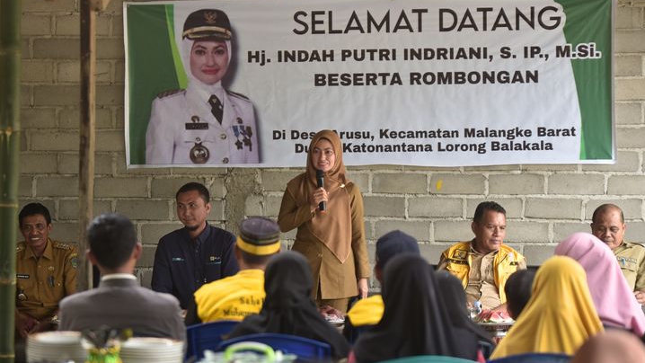 Bupati Lutra Hadiri Acara Syukuran Warga Katonantana Balakala, Listrik Masuk Desa
