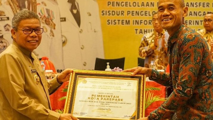 Pemkot Parepare Terima Penghargaan Berkinerja Terbaik dari Kemenkeu