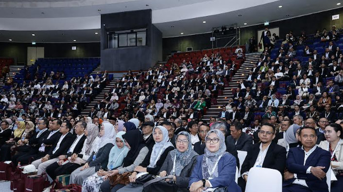 KSTI 2025 Dihadiri Ribuan Peneliti dan Rektor Se-Indonesia, Mendiktisaintek: Dorong Penguasaan Sains dan Teknologi