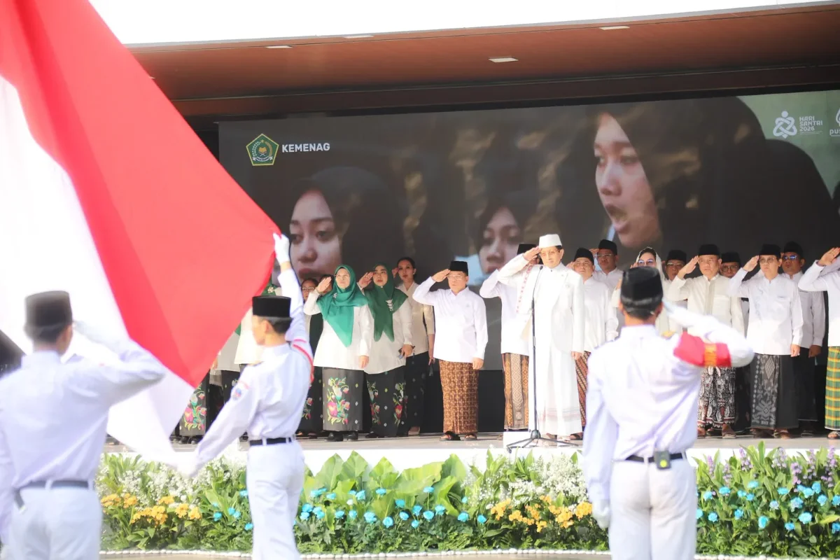 Menteri Agama Nasaruddin Umar memimpin upacara Hari Santri Nasional 2026 di Jakarta. (Foto: kemenag.go.id)