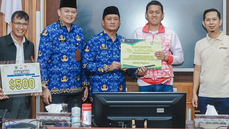 Pemkot Bandung Beri Uang Saku Atlet SEA Games Kamboja Asal Kota Bandung