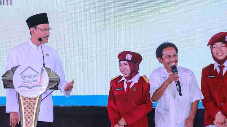 Siap-Siap Dikunjungi Petugas! Kemensos Incar Kategori Anak Seperti Ini untuk Masuk Sekolah Rakyat