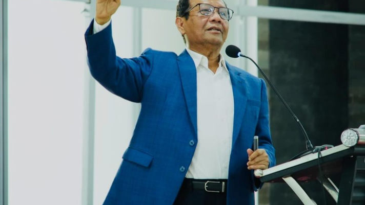 Singgung Nama Gibran, Anak Muda yang Hina Try Sutrisno Sampai Dikomentari Mahfud MD