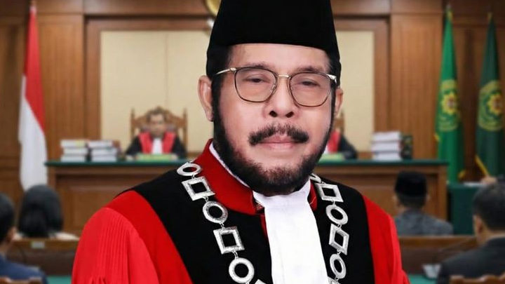 Anwar Usman Besan Jokowi Pingsan Saat Prosesi Akhiri Masa Tugasnya Sebagai Hakim MK