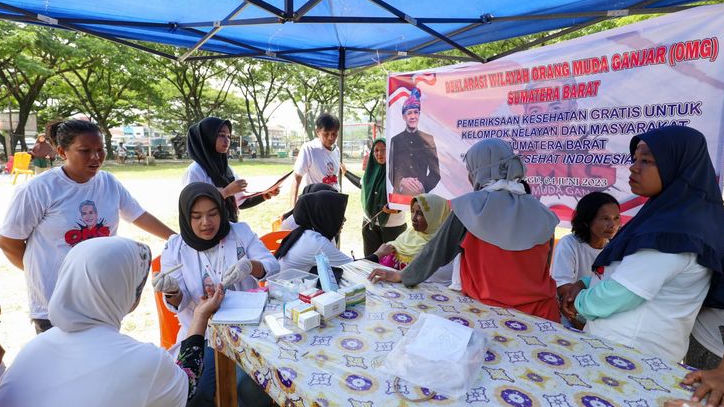 Perluas Dukungan kepada Ganjar, Sukarelawan OMG Gelar Pengecekan Kesehatan Gratis di Sumbar