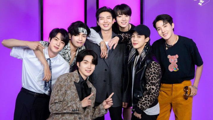 Lagu-lagu Lama BTS Mendadak Naik di Chart Musik Dunia saat Member Wajib Militer, ARMY : Yang Hiatus Bangtan, Kami Enggak