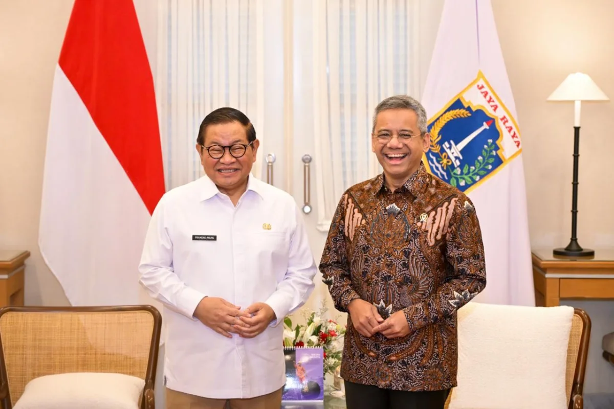 Menteri Keuangan Suahasil Nazara bertemu Gubernur DKI Jakarta Pramono Anung di Balai Kota Jakarta, Selasa (27102026).