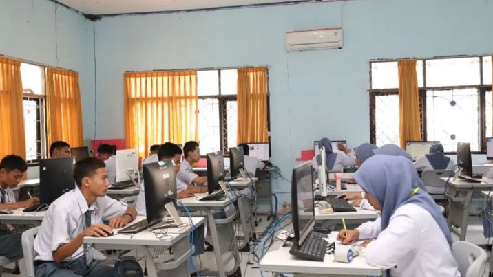 Hasil TKA 2025 Kapan Diumumkan? Simak Jadwal Resmi, Penjelasan Kemendikdasmen, dan Cara Sekolah Umumkan ke Siswa!