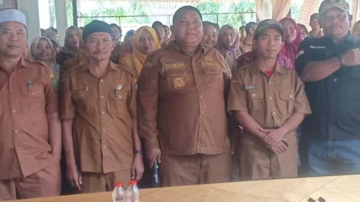 Guru SDN Sinunukan yang Dipolisikan Ortu Murid Dapat Dukungan Camat, Kepsek dan Tokoh Pemuda