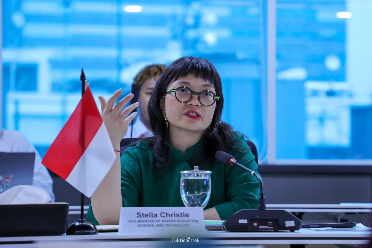 Ilustrasi. Wamendiktisaintek Stella Christie menyoroti kebijakan publikasi dosen yang dinilai terlalu menekankan kuantitas daripada kualitas penelitian. (Foto: kemdiktisaintek.go.id)