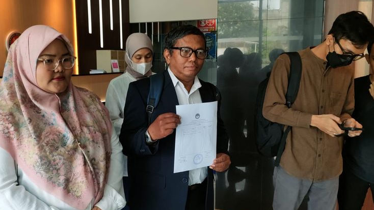 Jalani Rangkaian Assesment, Korban Penipuan IPhone Si Kembar Rihana Rihani Sambangi Gedung LPSK