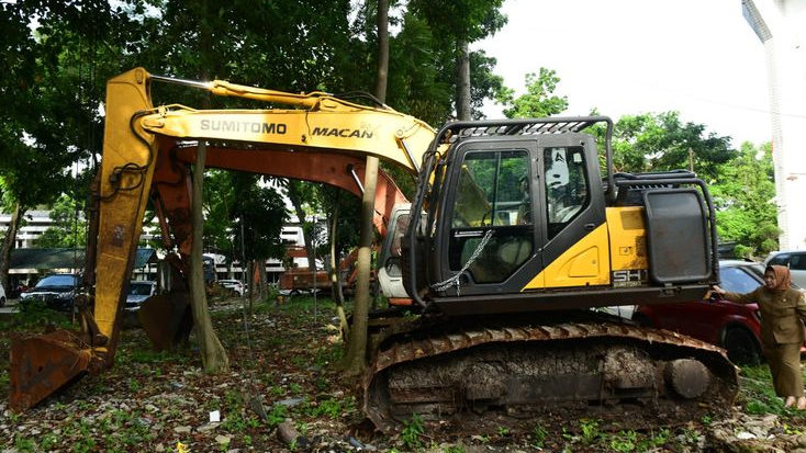 Tangkap Illegal Logging, Dinas LHK Sumut Amankan Puluhan Kubik Kayu dan Alat Berat