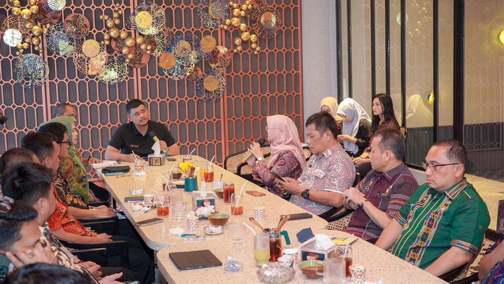 Wujudkan Program Prioritas, Bobby Nasution Minta Camat  Selesaikan Permasalahan di Wilayah Pemko Medan Selama Sebulan