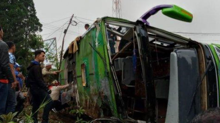 Fakta Bus Kecelakaan yang Terguling di Ciater, Ternyata Pernah Mengalami Kebakaran, Motifnya Menghilangkan Barang Bukti