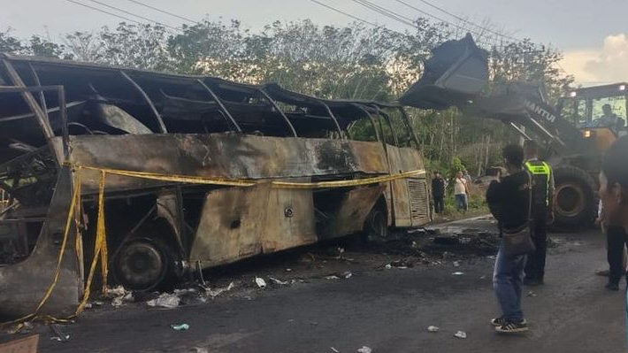 Tragedi Bus ALS 346, Kesedihan Ayah Kehilangan Anak dan Cucunya yang Tewas Berpelukan dengan Ibu