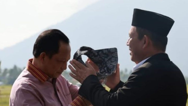 Berbeda dengan Menteri Lainnya, Mendagri Tito Karnavian Justru Meriahkan HUT RI ke- 78 di Natuna