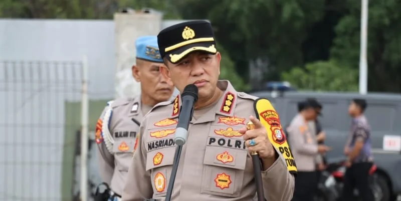 Kapolres Metro Jakarta Barat, Kombes Nasriadi dan jajaran kembali mengamankan pengedar narkoba di kampung boncos, Jakarta Barat