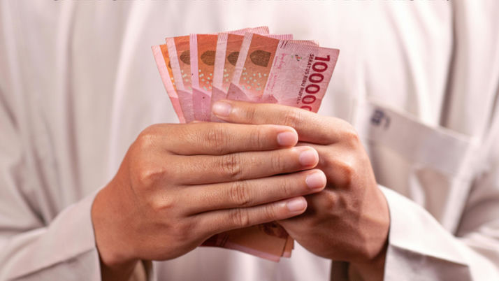 BLT Kesra Rp900 Ribu Mulai Dicairkan, Cek Nama Penerima di Website Ini