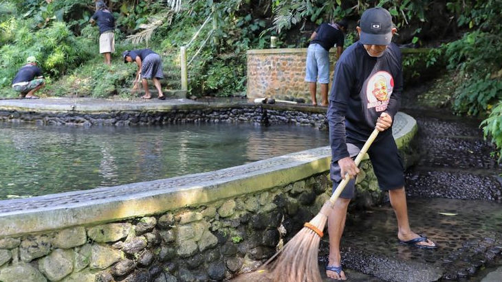 Inspiratif, Milenial Loyalis Ganjar Kembangkan Potensi Desa Wisata Grogol Sleman Melalui Bakti Lingkungan