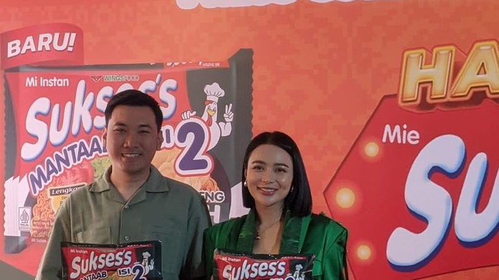 Bersama WINGS Food, Wika Salim Kenalkan Mie Goreng Aceh dari Mie Sukses's Isi 2