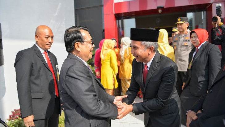 Bey Machmudin Hadiri Wisuda Purnabakti Ketua Pengadilan Tinggi Bandung Syahrial Sidik