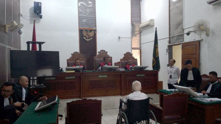 Majelis Hakim Bantarkan Ted Sioeng ke RSPAD Terkait Kasus Dugaan Penipuan