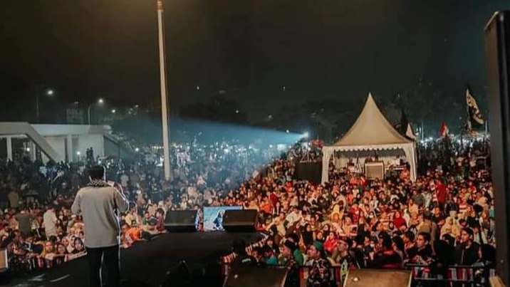 Sejumlah Penyanyi Nasional Ikut Karawang Mengaji di Lapang Karangpawitan
