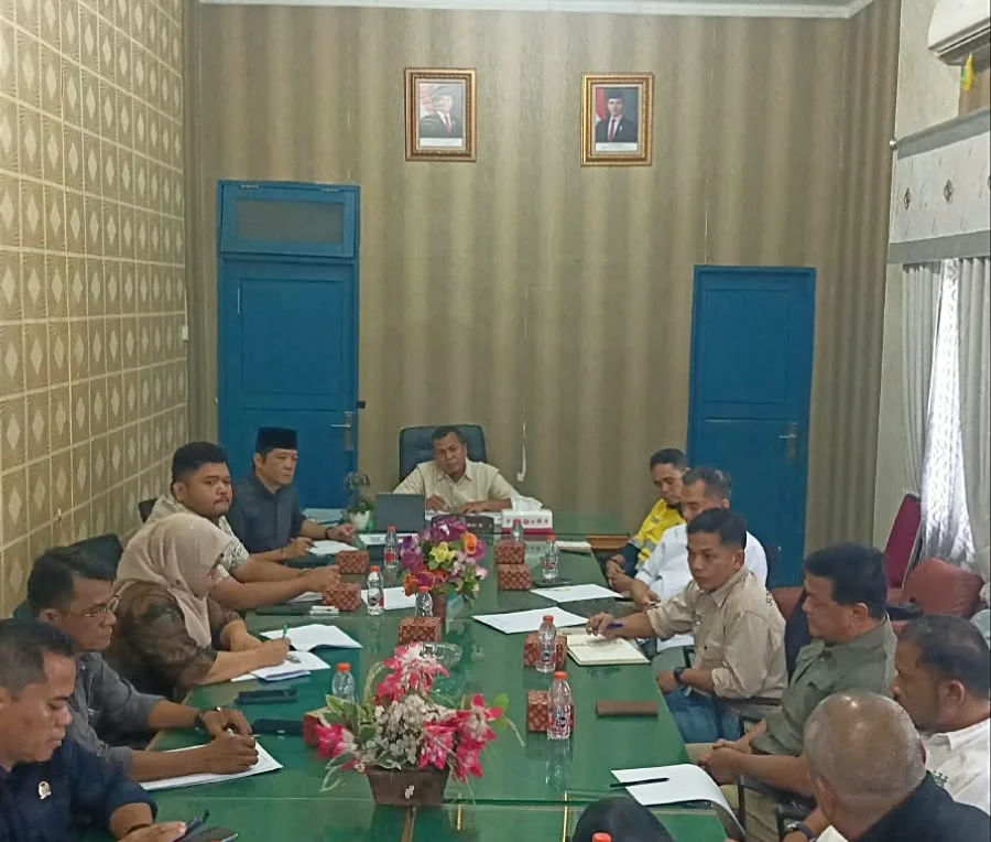 PT Sorikmas Mining rapat dengar pendapat atau RDP dengan DPRD Madina. PT ini sudah 28 tahun di Madina dan juga belum produksi.