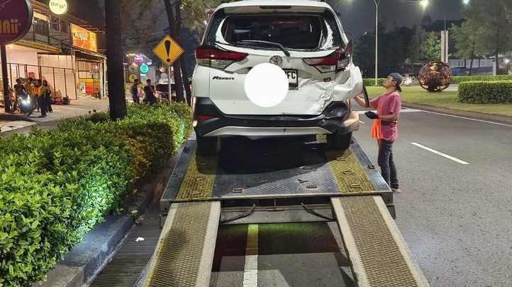 Mobil Istri Pimred Stasiun Televisi Lokal Terlibat Kecelakaan di Cibubur, 4 Penumpang Luka-luka