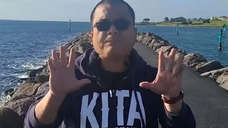 Buka Tutup