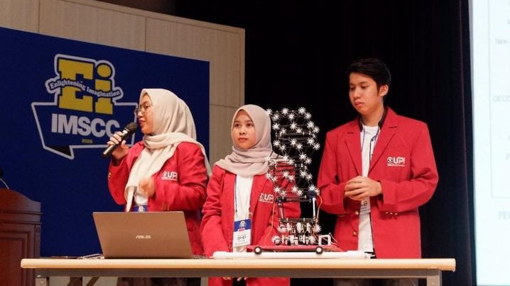 Unjuk Proyek Media Pembelajaran 4D Frame, Dosen dan Mahasiswa UPI Sabet Penghargaan Internasional di Korsel