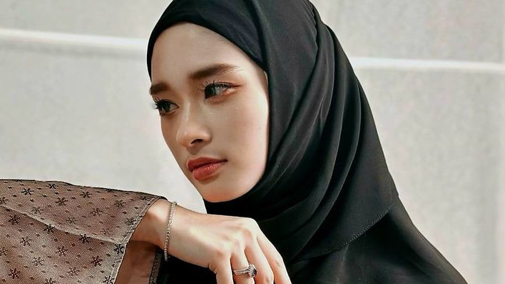 Ikhlas Melepas Virgoun, Ini Pesan Inara Rusli untuk Mantan Suaminya Itu