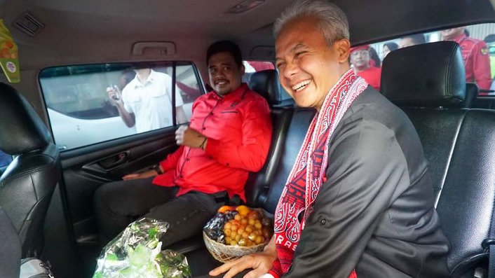 Sambangi Sumut, Ganjar Tampak Mesra Bareng Bobby Menantu Jokowi